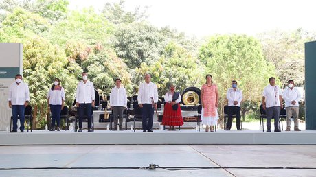 AMLO murat comprocultedmed.jpg