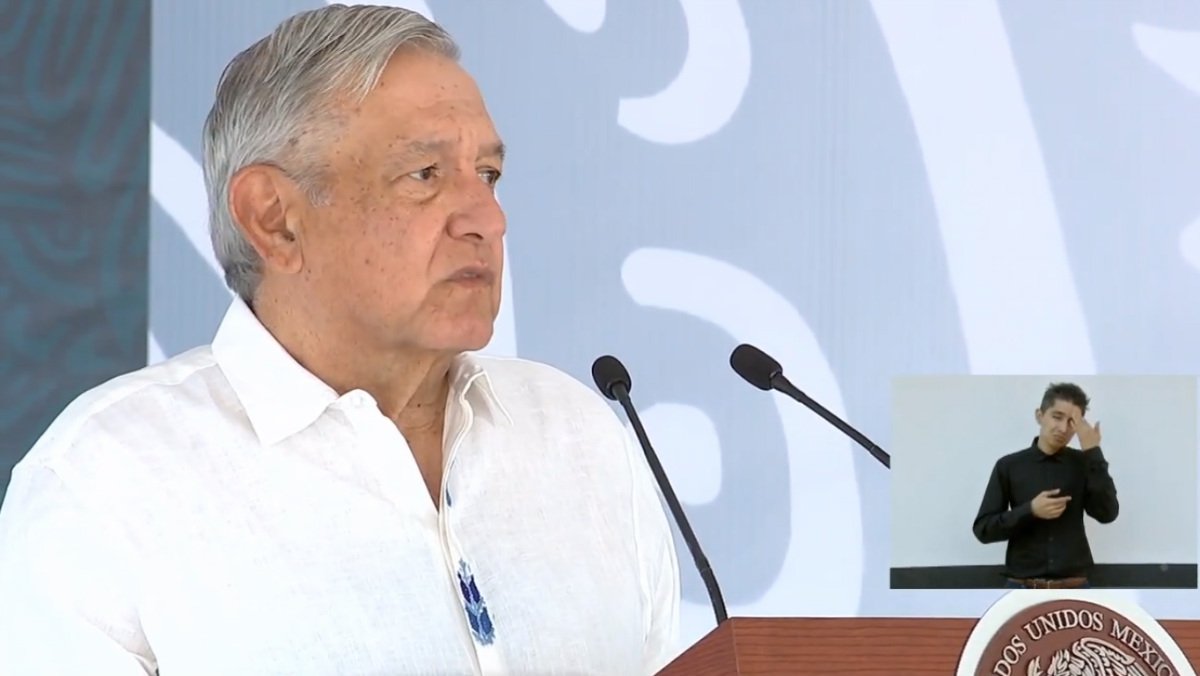 AMLO no censura redes Trumpmich.jpg