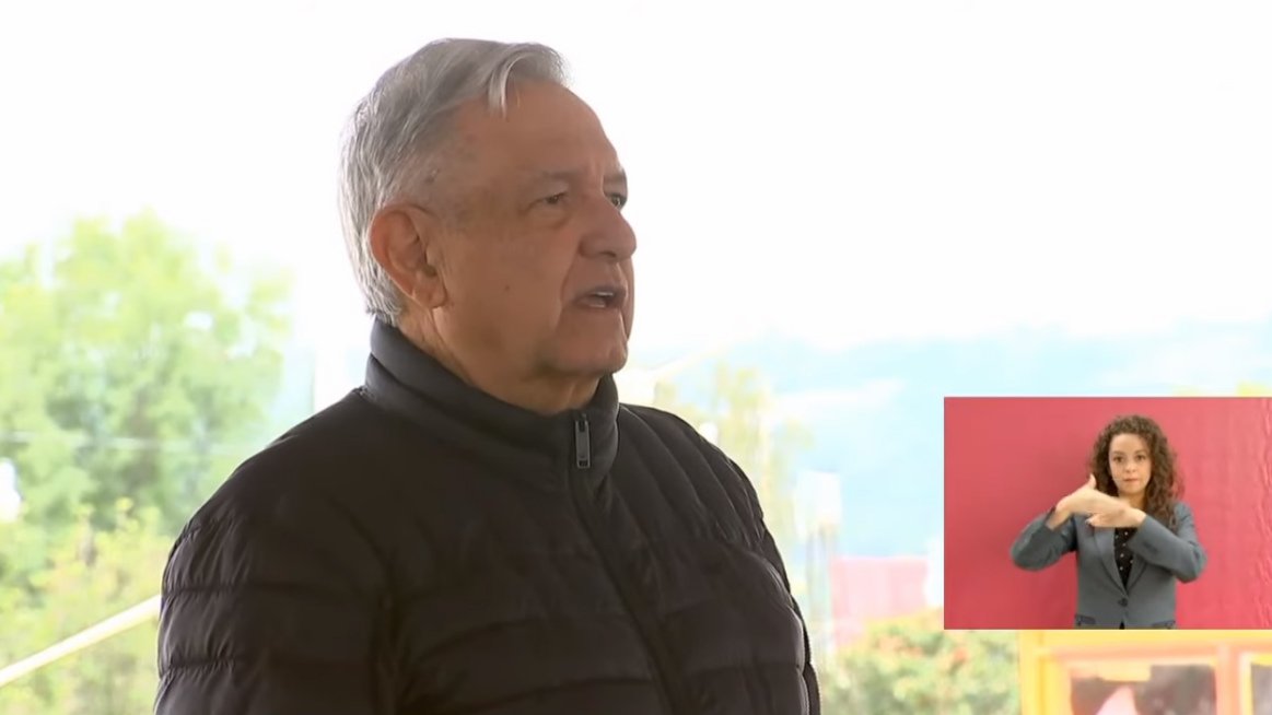AMLO víctimas terremoto (2020).jpg