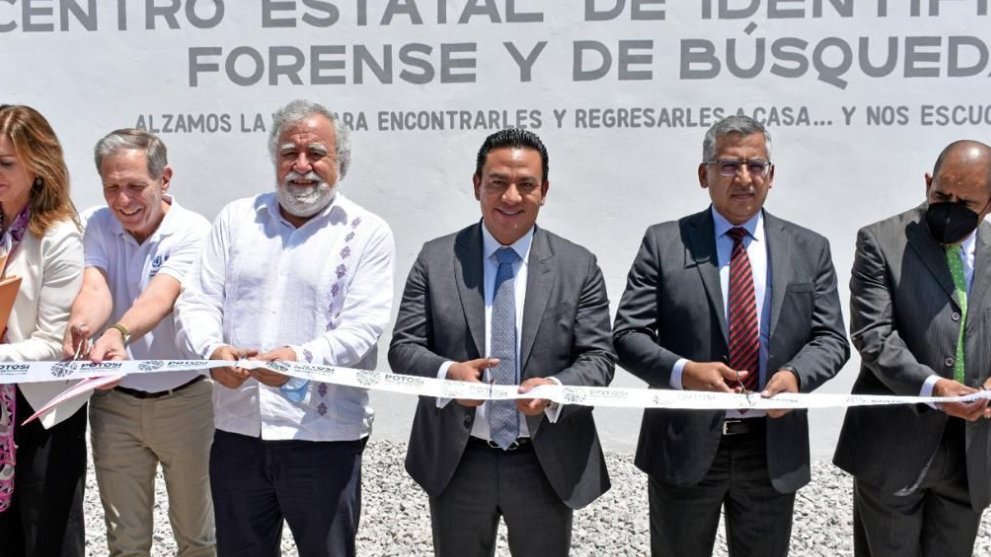 Alejandro Encinas reconoce a SLP en búsqueda de personas .jpg