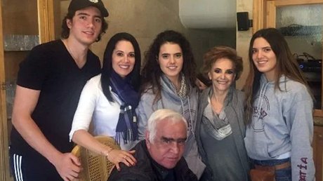 América Guinart revela cómo sobrevive la familia Fernández a 1 mes de la muerte de don Vicente.jpg