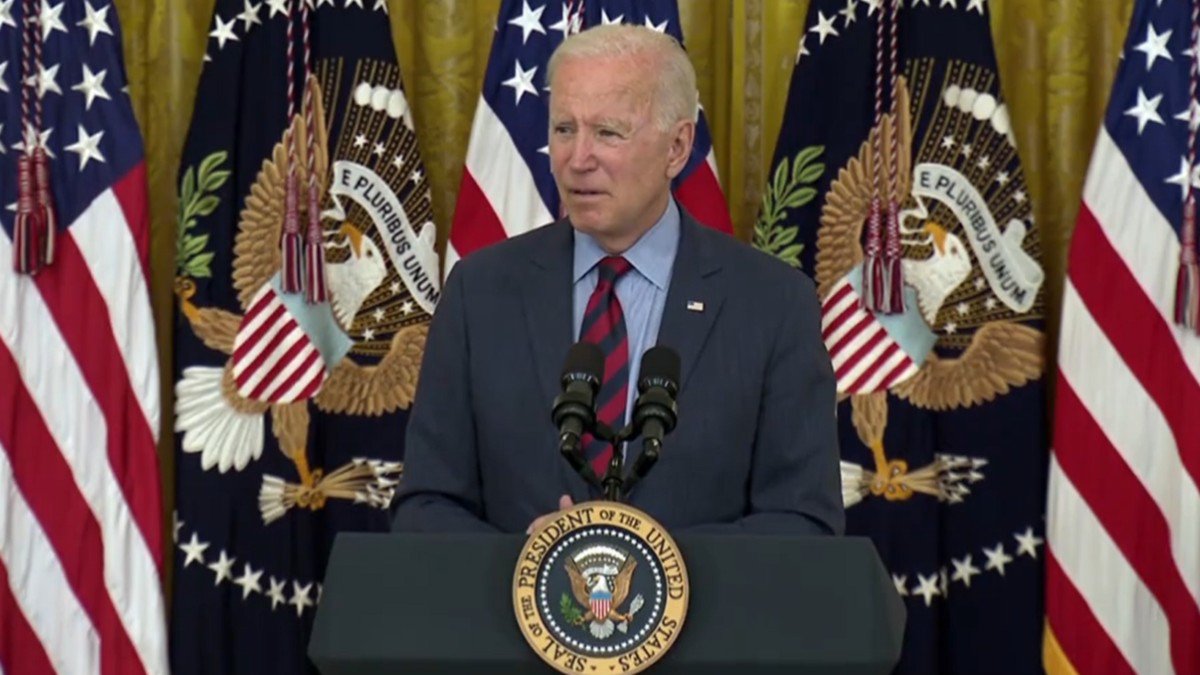 Biden pide renuncia de Cuomo.jpg