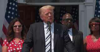 Donald Trump demanda