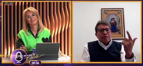 Ricardo Monreal se baja de contienda por CDMX