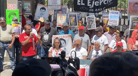 Padres de normalistas exigen que García Harfuch sea investigado