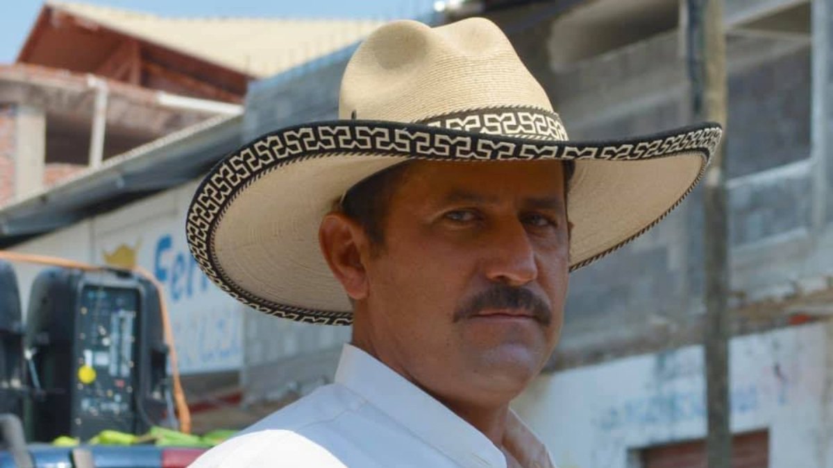 César ValenciaAlcaldeAguililla.jpg