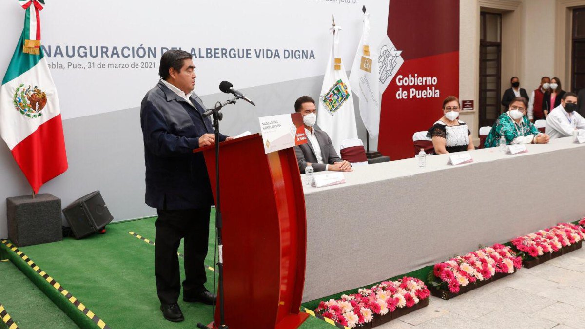 Constuirágobpuealb.jpg