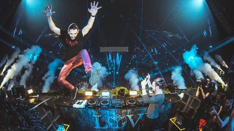 DJS FAMOSOS.jpg