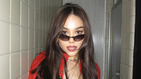 Danna_Paola_1_1