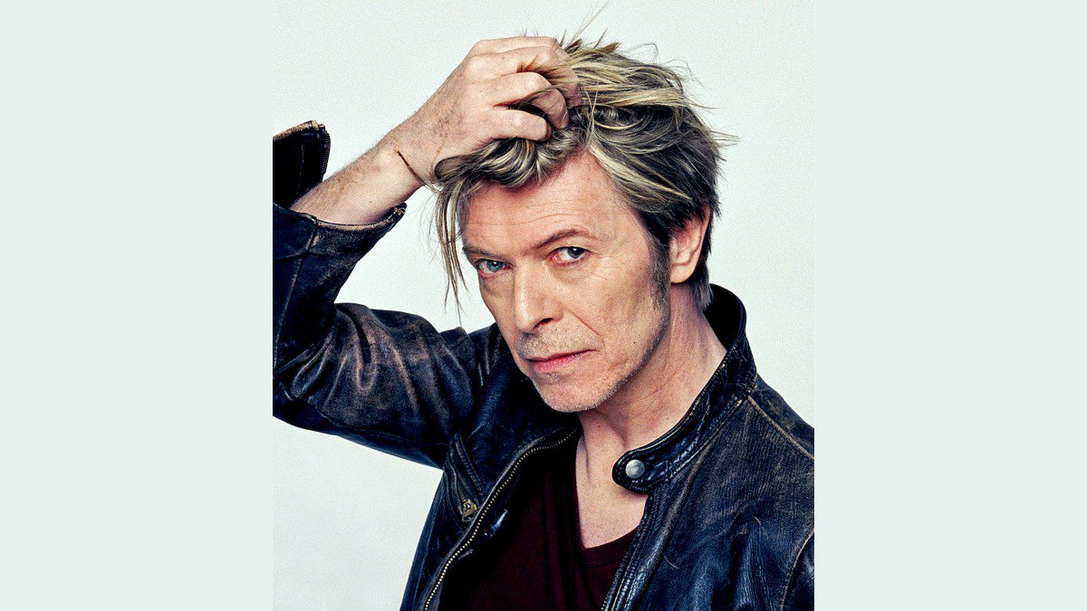 David Bowiecumpleañoscurios.jpg