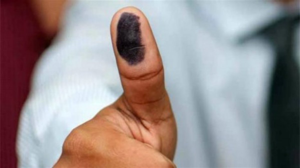 Dedo voto pint.jpg