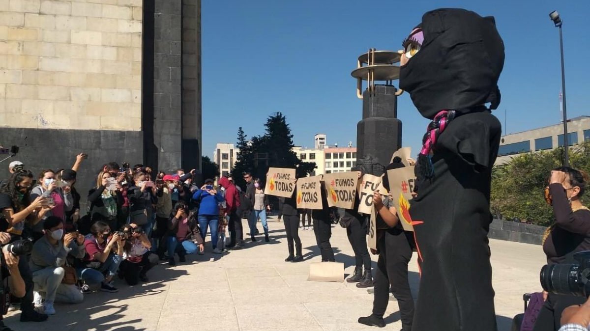 Demandan mujeres toma CNDH.jpg