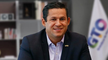 Diego SinhuePolitizar.jpg