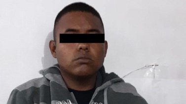 ETIENEN POLICÍAS MUNICIPALES A DOS SUJETOS DEDICADOS AL ROBO DE TRANSEÚNTES EN NEZAHUALCÓYOTL.jpg