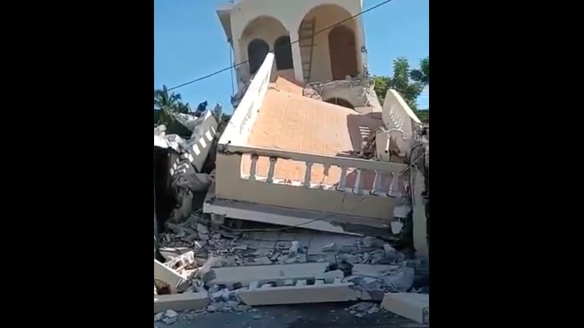 EstadodeemergenciaHaití7.2Terremoto.jpg