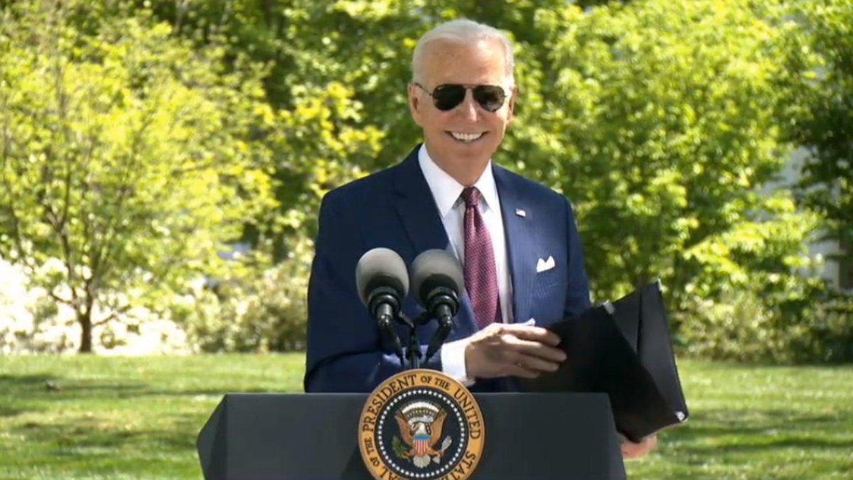 Estados Unidos cubrebocasvacjJoeBiden.jpg