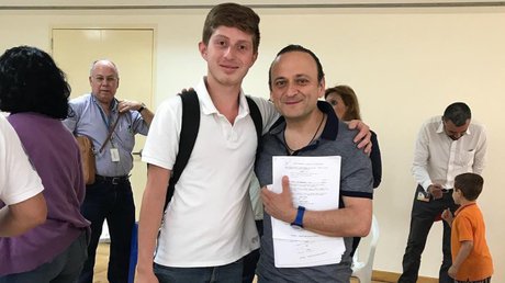 EugDerbe lalo esp adiós Benito.jpg