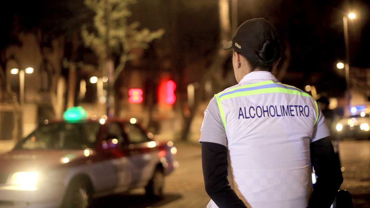 alcoholimetro FGAyNAAXsAUcoMu.jpeg