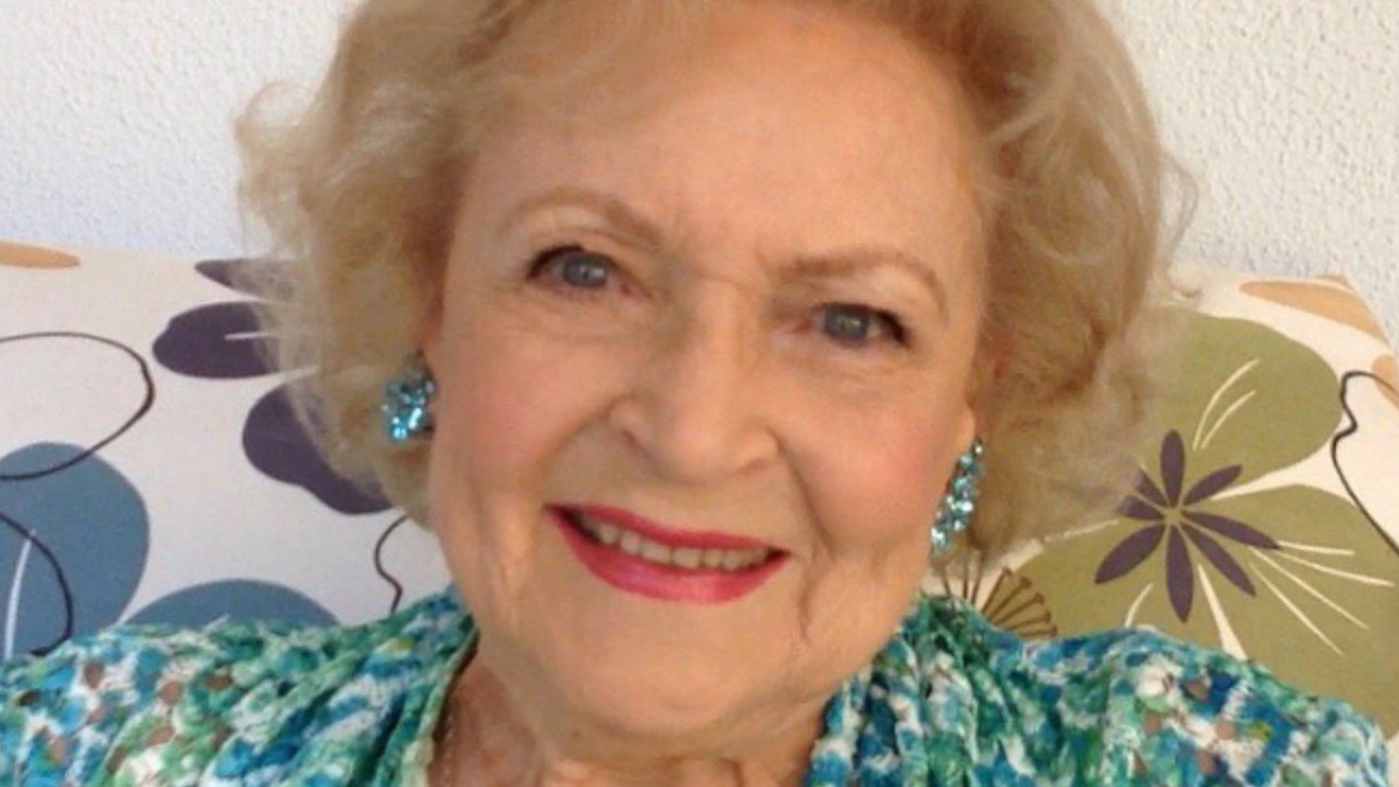 Fallece a los 99 años Betty White.jpg