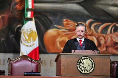 Senado aprueba salida de Arturo Zaldívar de la SCJN