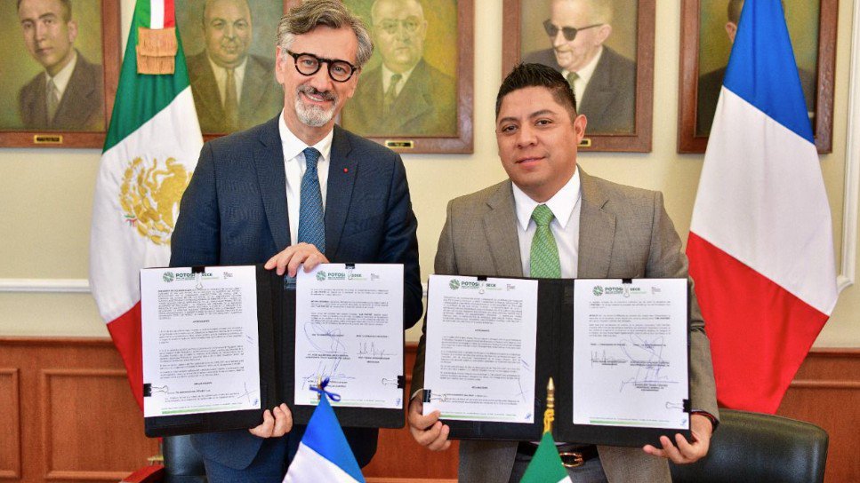 Gallardo incorpora idioma francés en educación pública .jpg