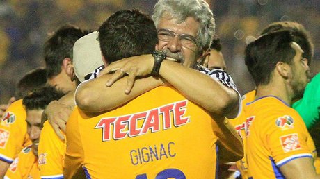 Gignac tuca agradeceTW.jpg