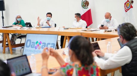 Gobernador de Oaxaca, IMSS e INSABI reunión.jpg