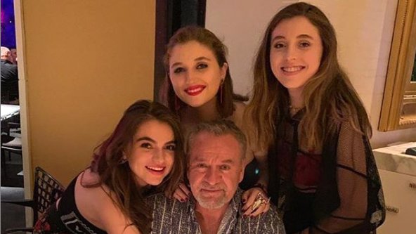 Guero Castro hijas.jpg