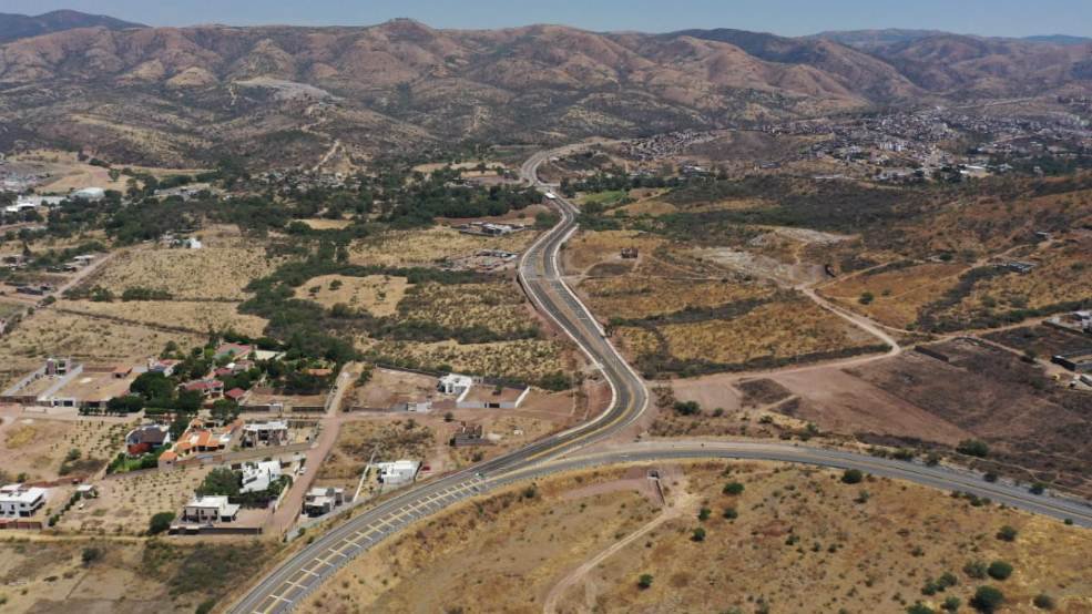 Inaugura Gobernador vialidad Cervera-Las Teresas.jpg