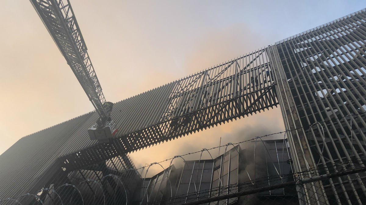 Incendio metro transformadores 2021.jpg