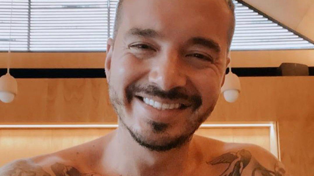 J BALVIN1.jpg