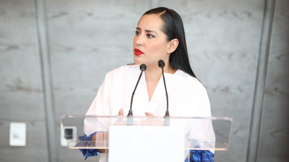 LA ALCALDESA DE CUAUHTÉMOC, SANDRA CUEVAS LLAMA A RESCATAR EL ESTADO DE DERECHO EN MÉXICO, EN EL MARCO DEL DÍA DEL ABOGADO.jpg