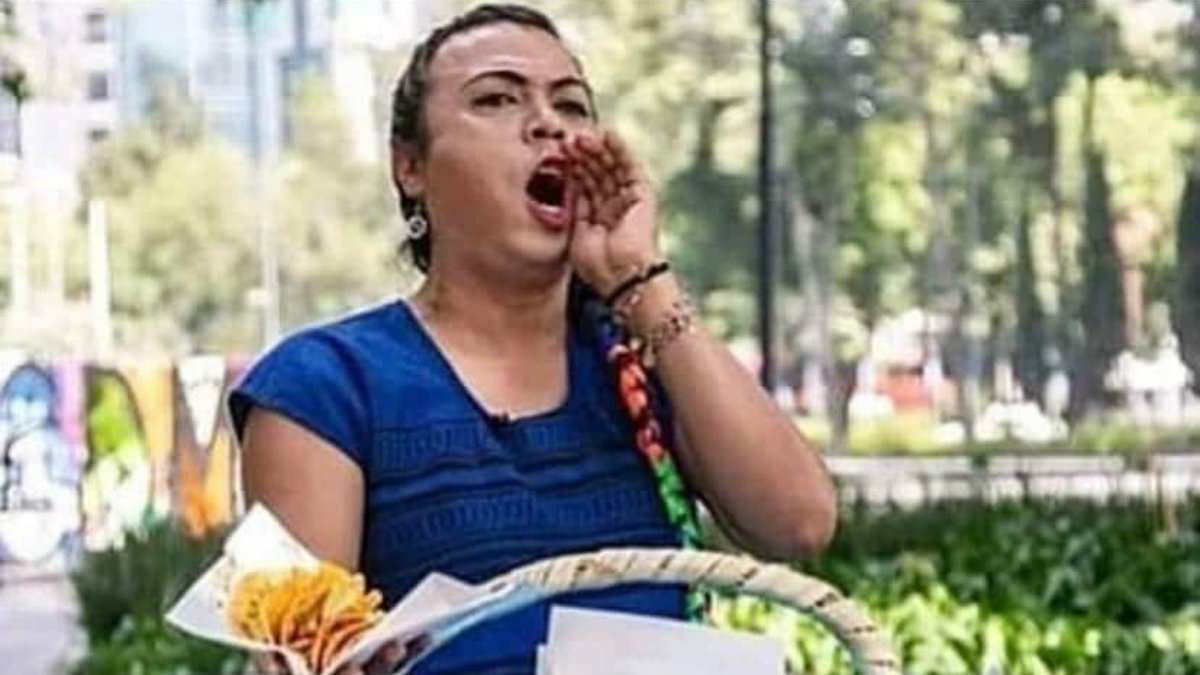 Lady tacos de canasta.jpg