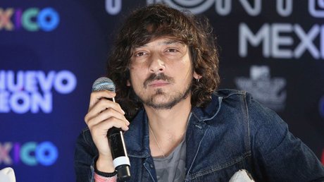 Leon_Larregui
