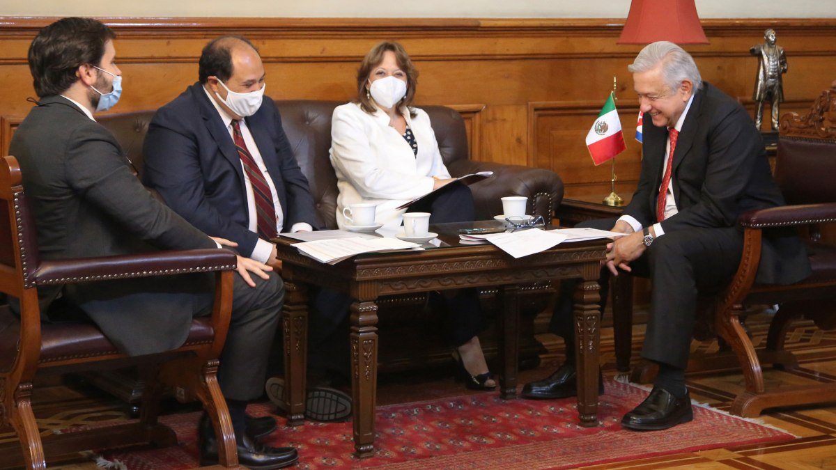 Llamada AMLO cuba pan.jpg