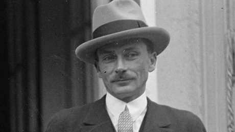 Lucien_Lelong_in_1925.tif (1).jpg