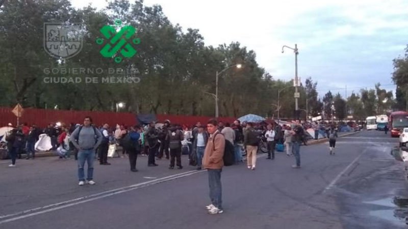 MANIFESTANTES CONGRESO DE LA UNIÓN.jpg