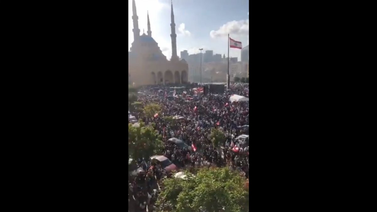 Manifestaciones Beirut.jpg