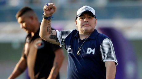 Maradona operación.jpg