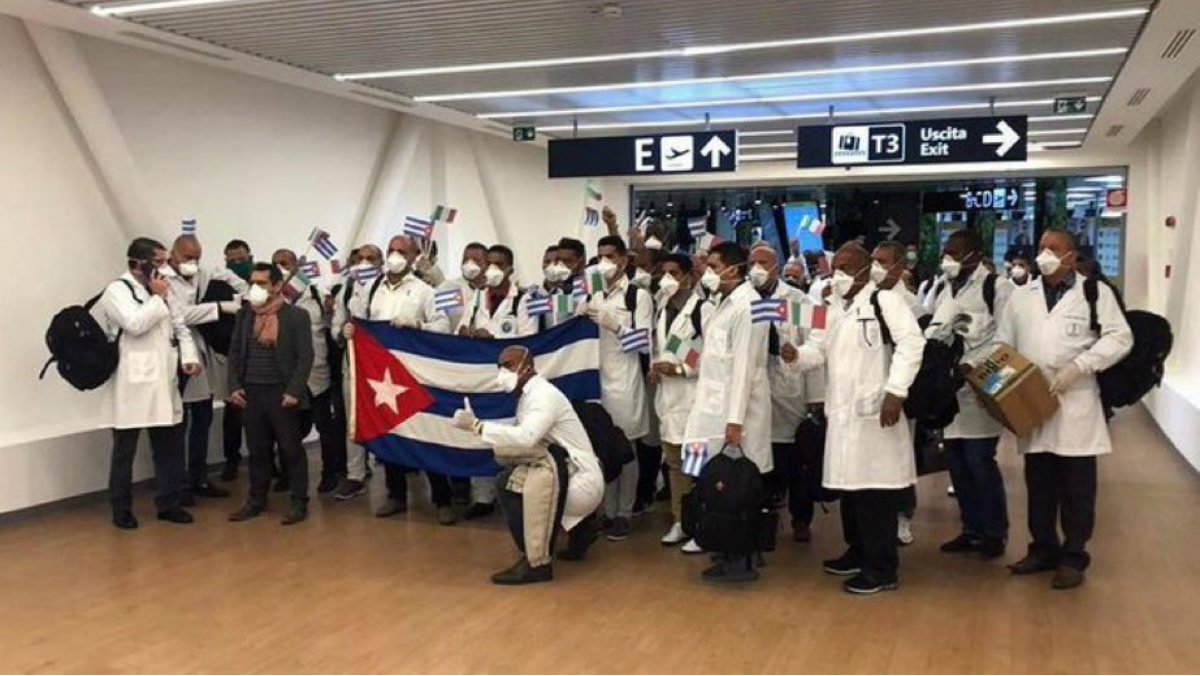 Médicoscubanosenméxico.jpg