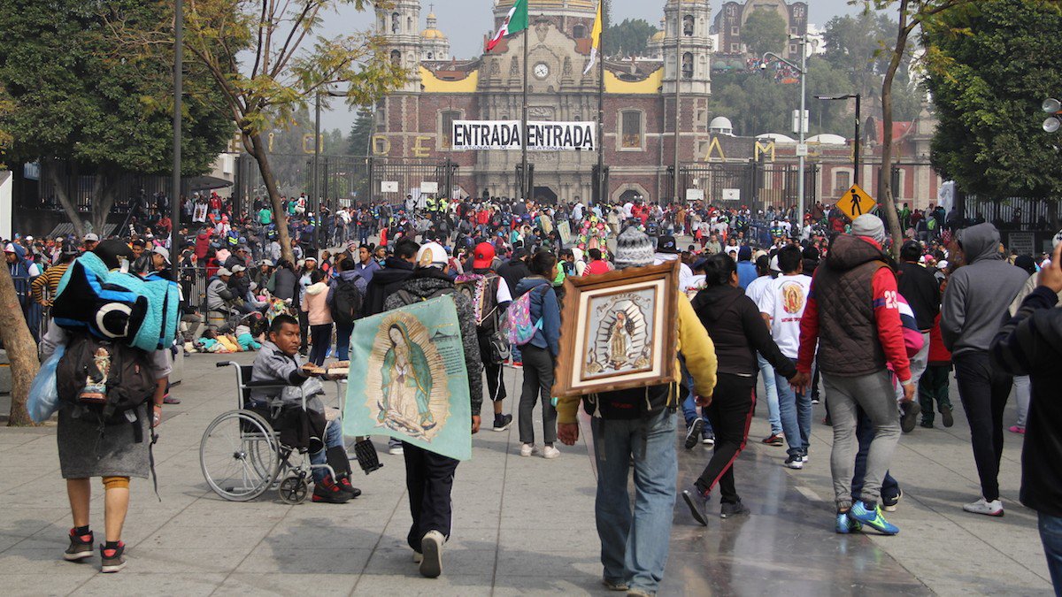 Peregrinos arriban a la Basílica de Guadalupe2.jpg