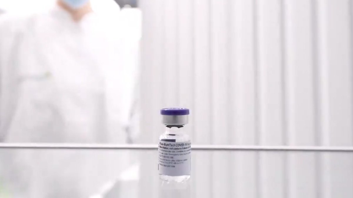 PfizerBioNTechvacmenores.jpg