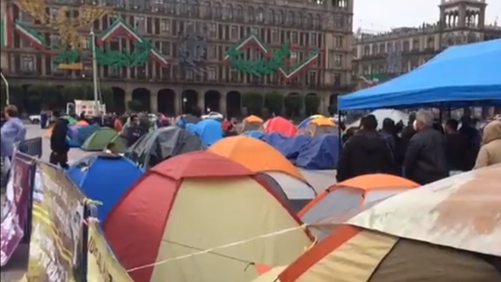 Plantón CNTE Zócalo sept2020.jpg