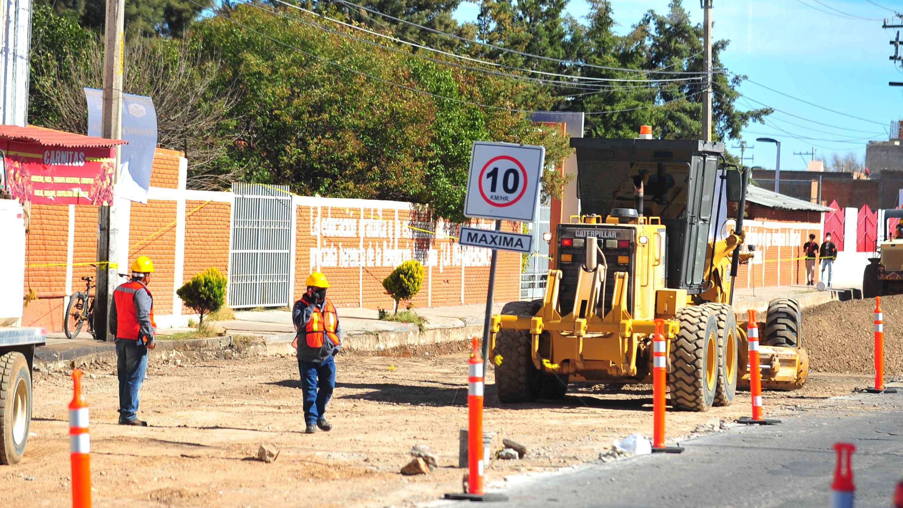 Recorre y supervisa Aispuro avance de obras en la capitalll (1).jpg