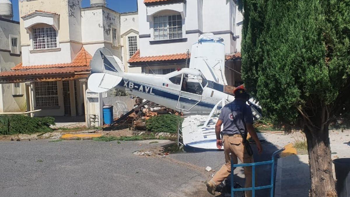 Sedesploma avioneta de fumi Celaya.jpg