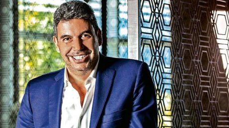 SharkTank ARTURO ELIAS FUERA.jpg