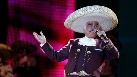 Vicente Fernández 3 (1).jpg