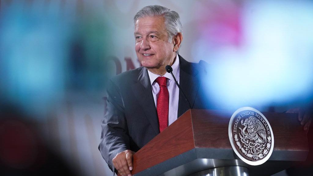 AMLO defiende a Ana Gabriela Guevara