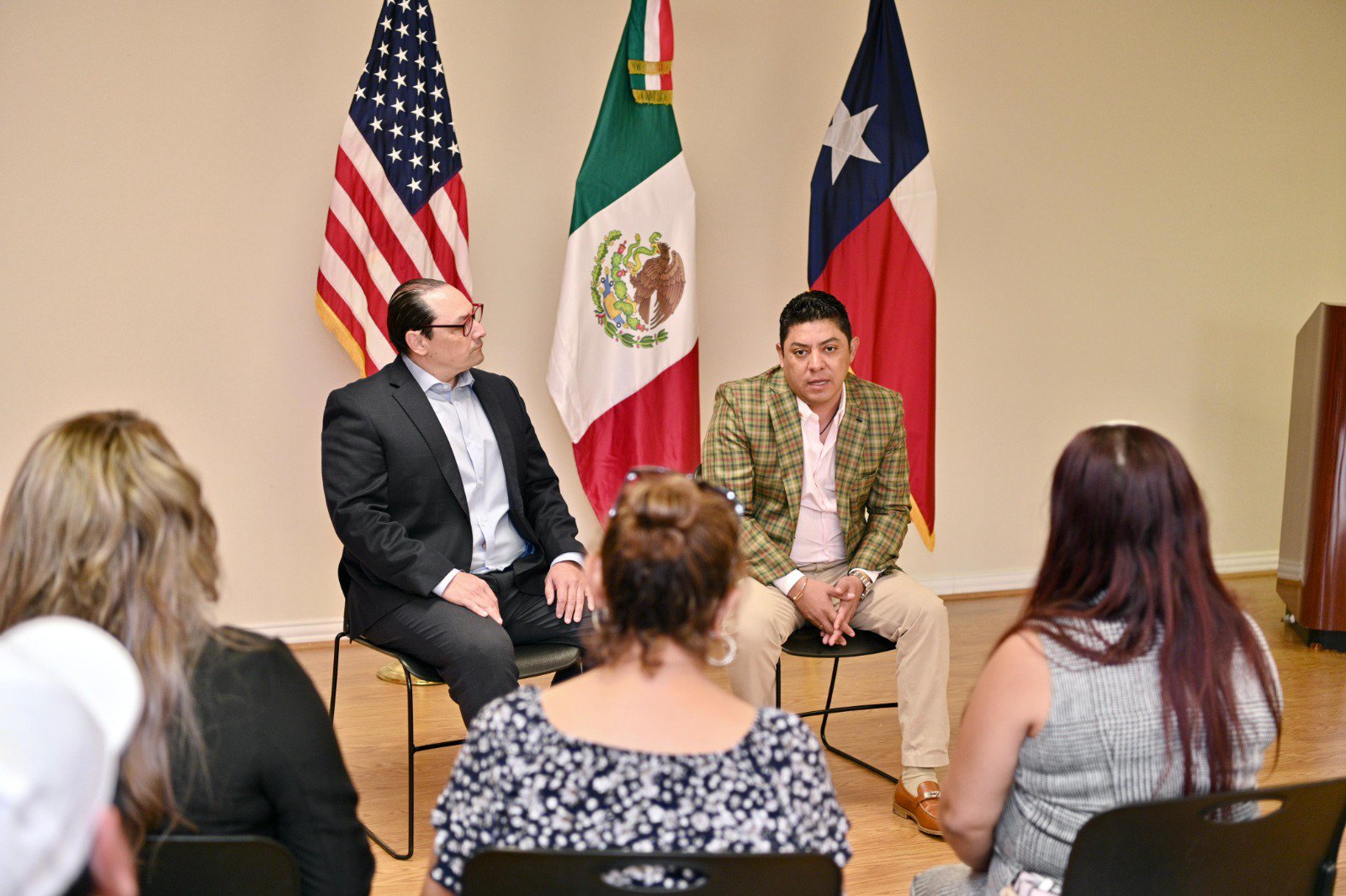 RICARDO GALLARDO AMPLÍA ATENCIÓN A MIGRANTES POTOSINOS DE DALLAS