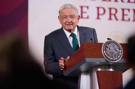 PRESUPUESTO SUFICIENTE PARA ACAPULCO: AMLO
